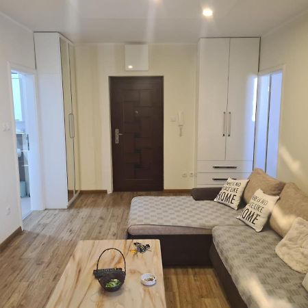 Casa Mia Appartement Novi Sad Buitenkant foto