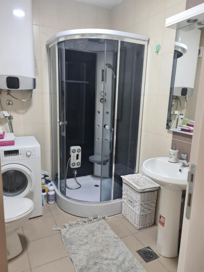 Casa Mia Appartement Novi Sad Buitenkant foto